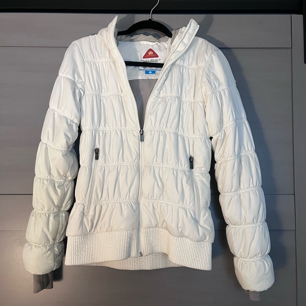 Columbia Women's White Puffer Jacket